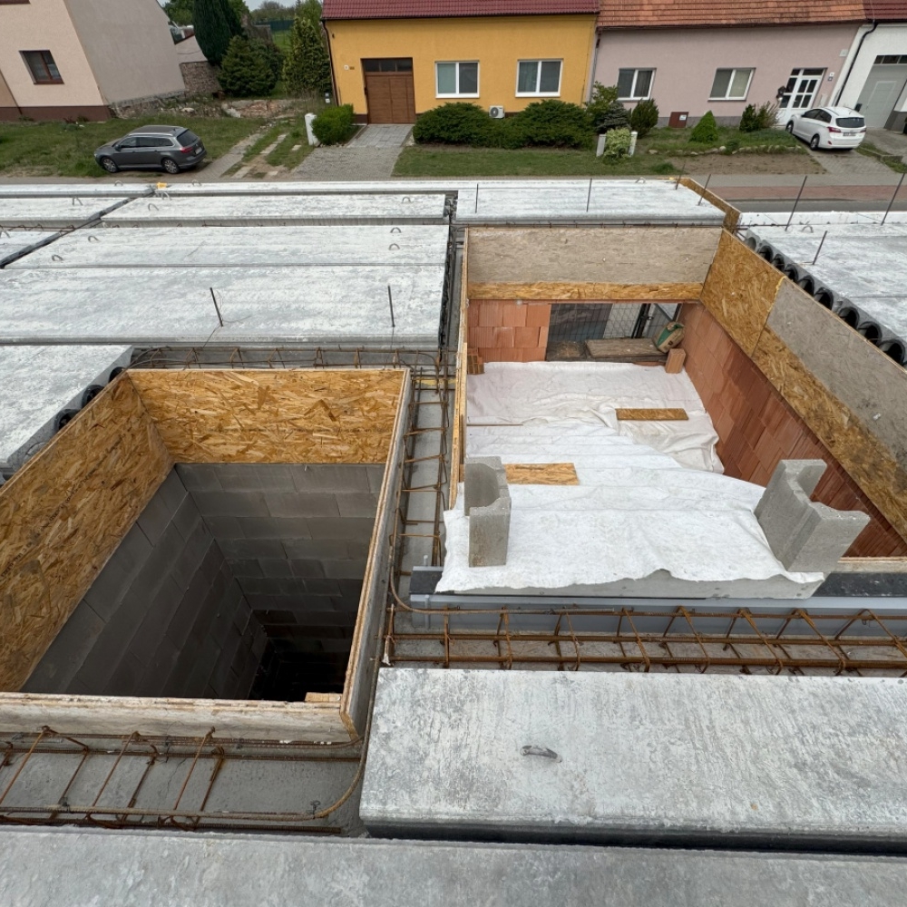 Výstavba úspěšně pokračuje
